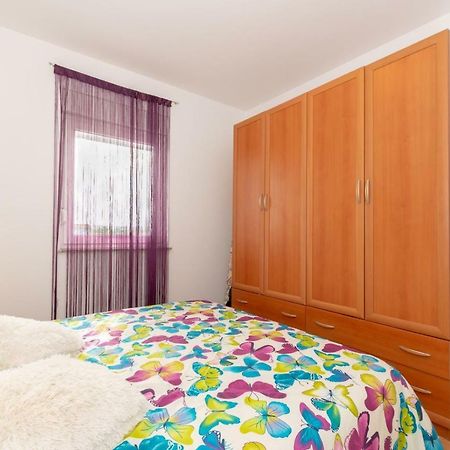 Apartment Keti Fažana Eksteriør billede