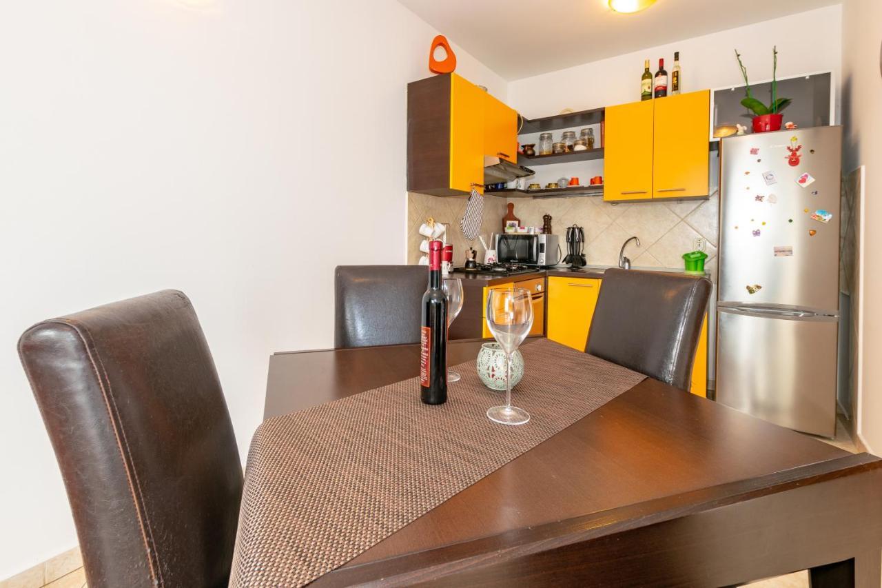 Apartment Keti Fažana Eksteriør billede