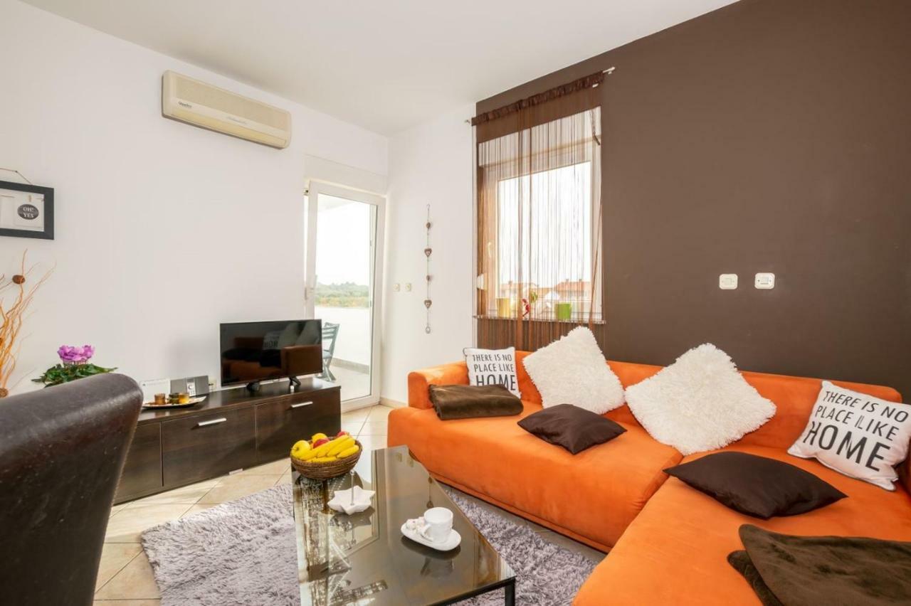 Apartment Keti Fažana Eksteriør billede